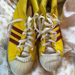 Rare Adidas high top shell toe